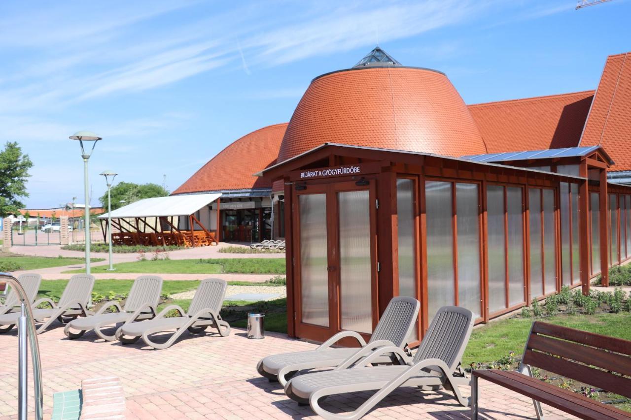 Club Tisza Hotel *